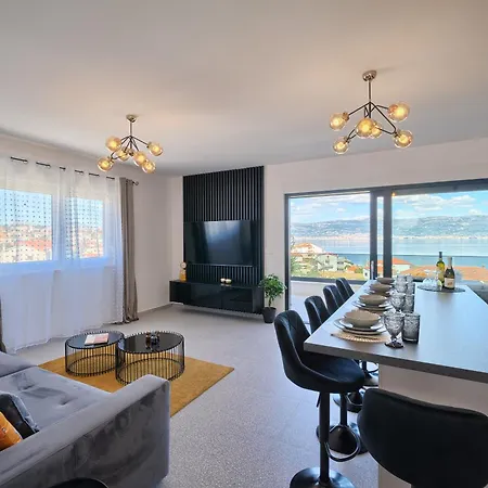 Appartement Angie's Rooftop Slatine